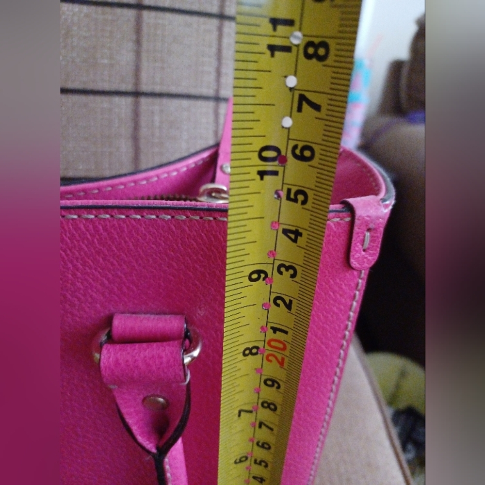 Kate Spade Vibrant Pink Tote- EUC - Picture 7 of 9